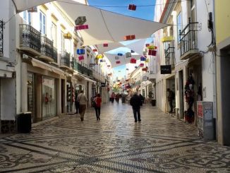 gatafaro 326x245 - 5 måsten för turister i Faro